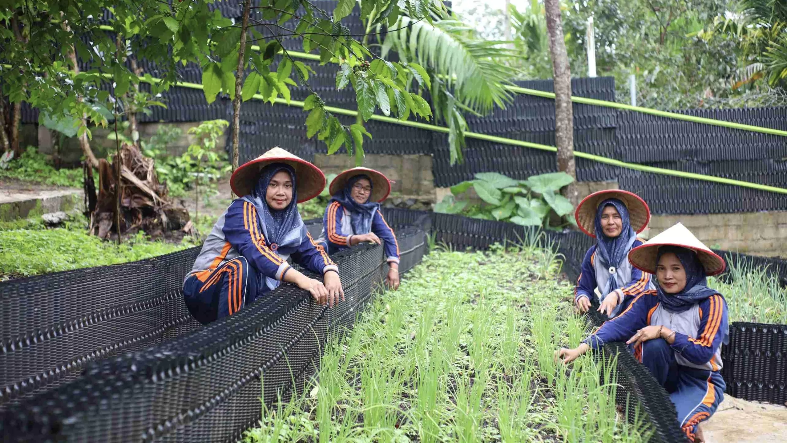 Prestasi yang terus berlanjut. PROPER Emas jadi bukti komitmen PGE dalam menghadirkan energi hijau berkelanjutan.