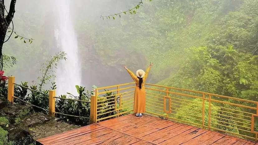 Perjalanan 20 menit yang terbayar lunas. Curug Cipendok menyuguhkan pemandangan dan suasana yang sulit dilupakan.