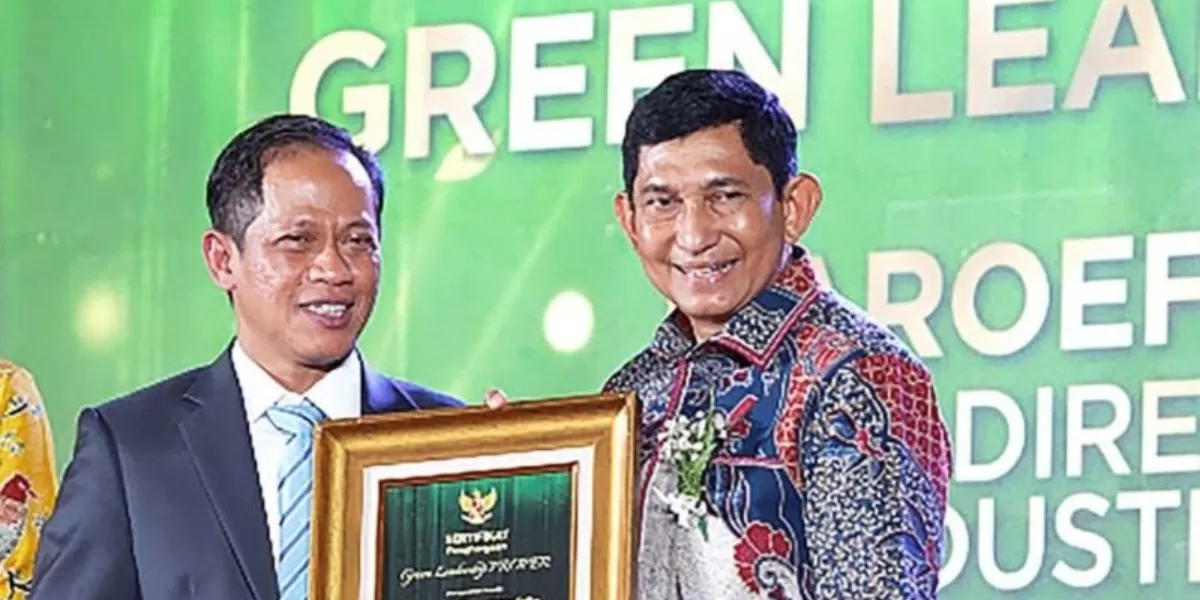 MIND ID raih Green Leadership di PROPER 2025 lewat Maroef Sjamsoeddin, menegaskan komitmen tambang hijau dan keberlanjutan lingkungan. (Dok. MIND ID)