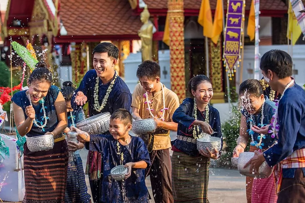 Festival Songkran merupakan perayaan tahun baru di Thailand yang menjadi libur nasional. (washingtondc.thaiembassy.org)