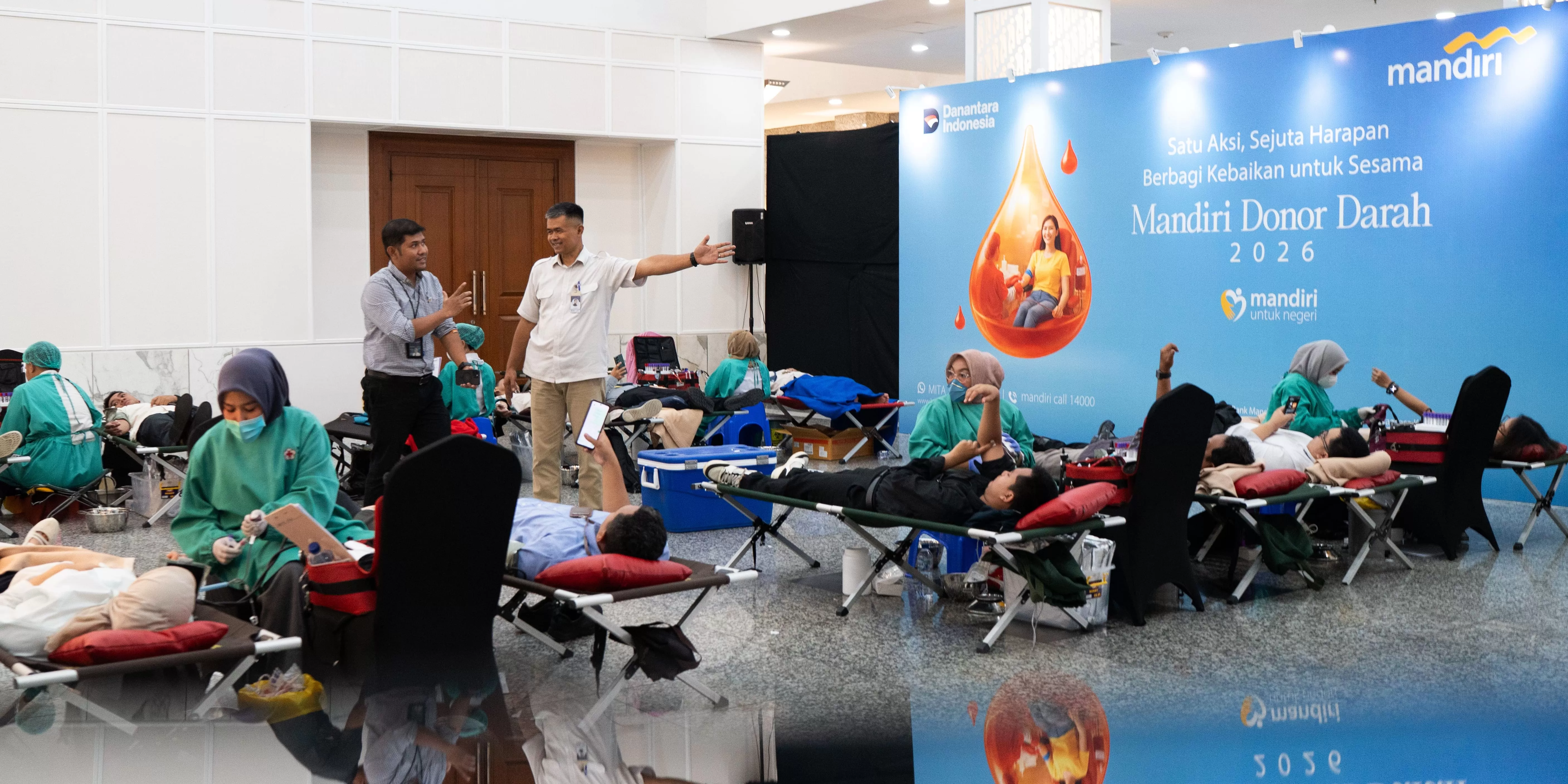 Lewat aksi Mandiri Donor Darah, Bank Mandiri mengajak masyarakat berbagi kebaikan sekaligus memperkuat sektor kesehatan.
