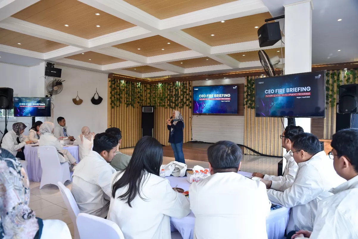 Direktur Utama Telkom Dian Siswarini memberikan sambutan dalam agenda Future Leaders Development Program (FLDP) 2026. (Dok. Telkom)