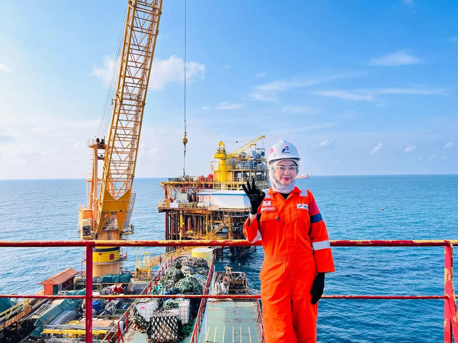 Cassanova Istiqomah Walhawanadana, Junior Officer HSSE Offshore di Zona 6 Pertamina Hulu Energi Offshore Southeast Sumatra (PHE OSES).