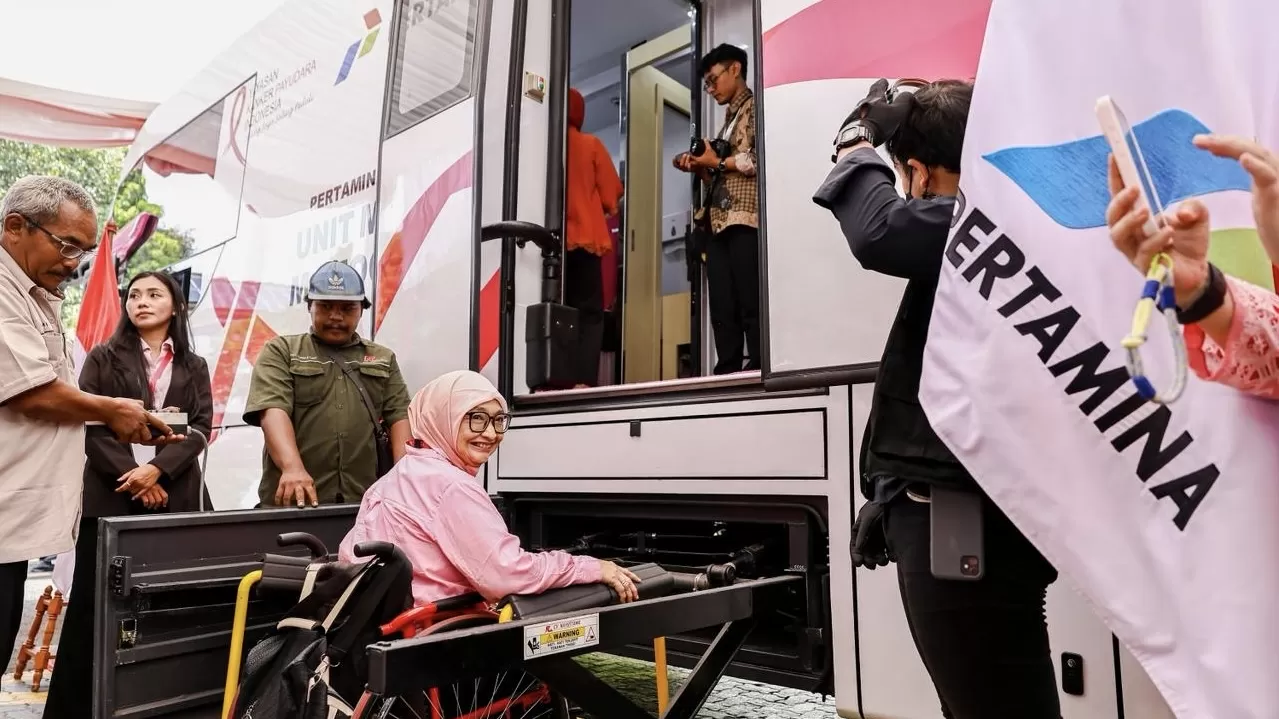 Pertamina memperluas akses&nbsp;layanan kesehatan bagi perempuan dengan menyerahkan satu unit mobil mamografi kepada&nbsp;YKPI, yang dioperasikan secara mobile dengan fasilitas lengkap&nbsp;serta ramah difabel.