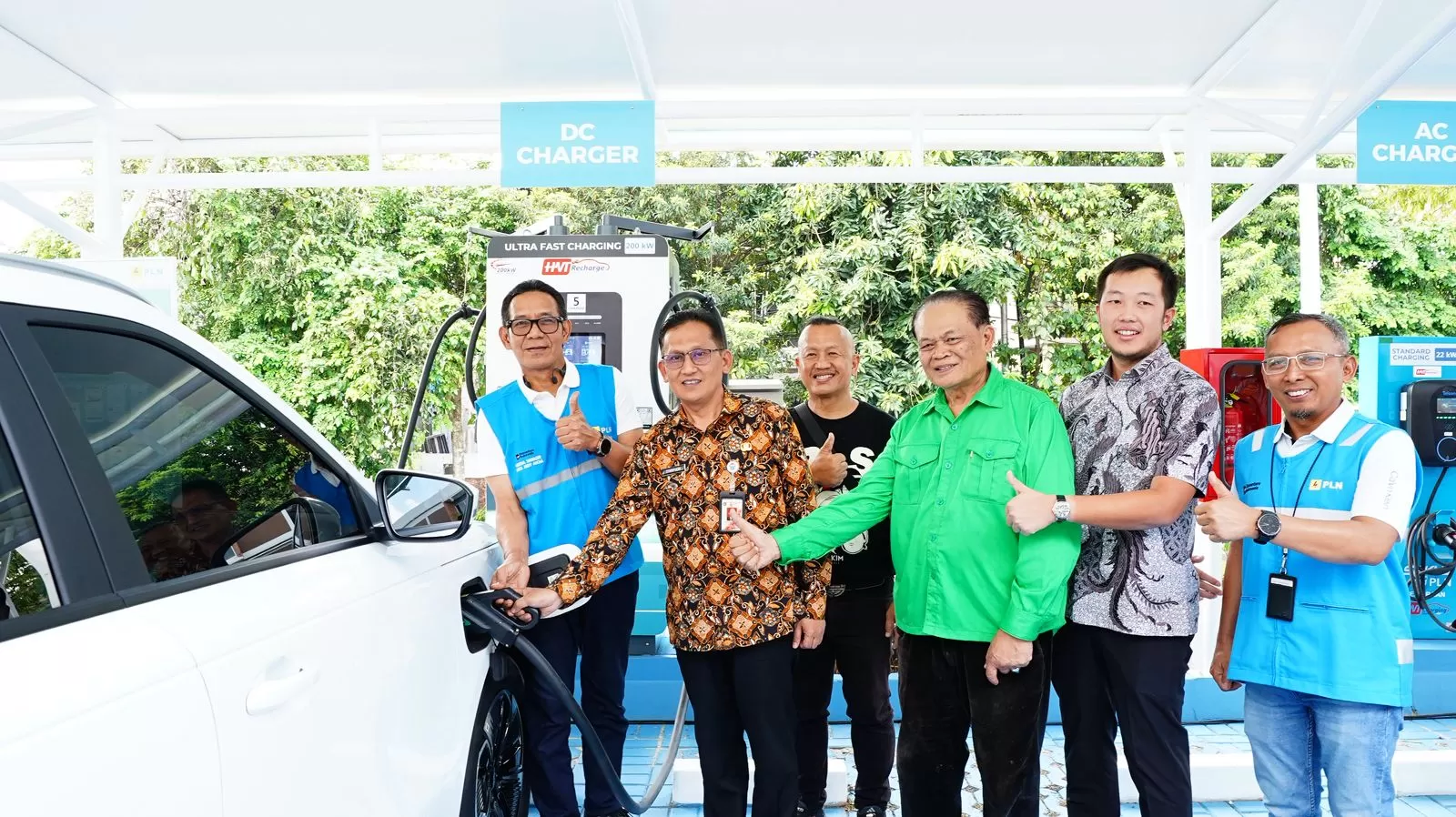 PLN tambah SPKLU Center ke-4 di Jakarta Timur, dukung kendaraan listrik dan percepat transisi energi bersih di ibu kota. (Dok. PLN)