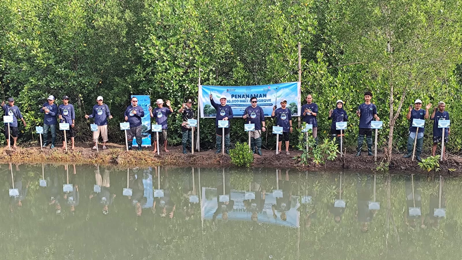 Telkom perkuat komitmen Hari Bumi 2026 lewat program GoZero%, konservasi mangrove, dan strategi menuju Net Zero Emission 2060. (Dok. Telkom)