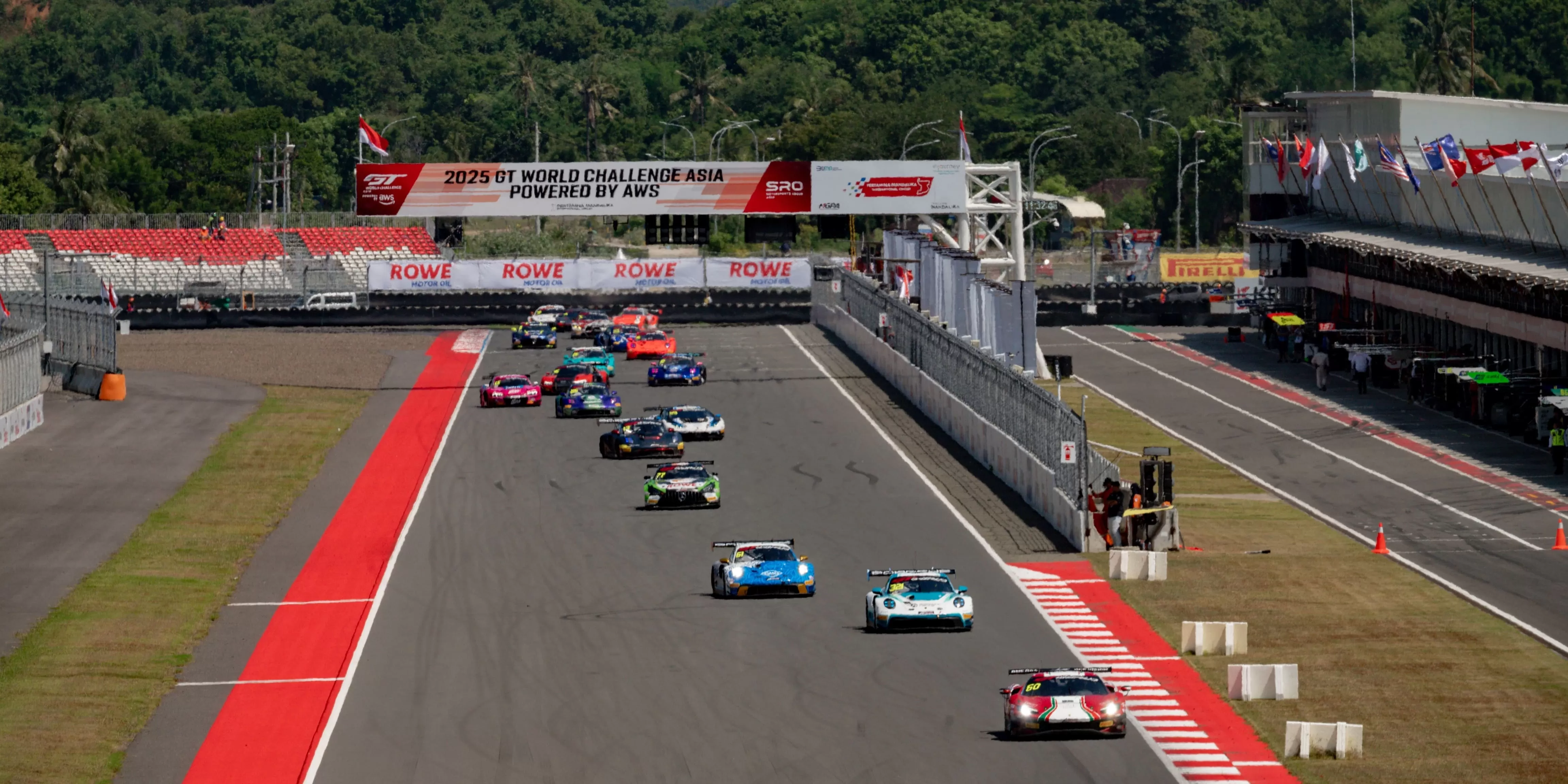 Sirkuit Mandalika bersiap menyambut aksi spektakuler dari mobil GT3 dan para pembalap elite dunia.