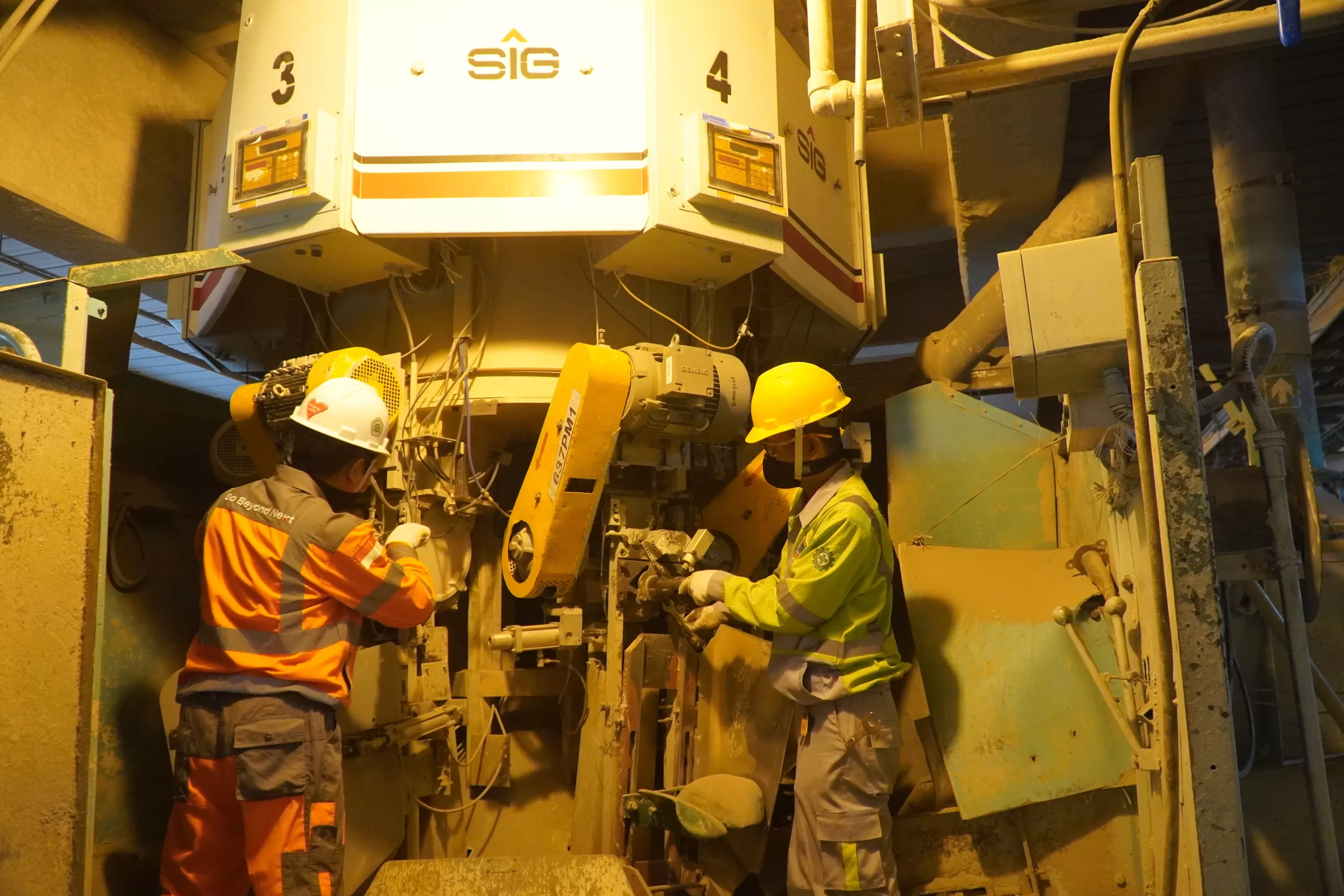 SIG tingkatkan belanja suku cadang lokal hingga Rp809 miliar pada 2025, dorong industri nasional dan rantai pasok berbasis dalam negeri. (Dok. SIG)