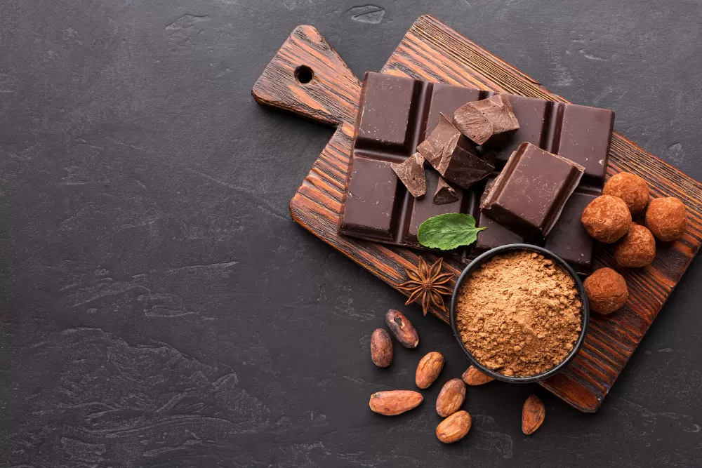 Ilustrasi - Manfaat makan cokelat bagi kesehatan, mulai dari menjaga jantung, meningkatkan mood, hingga baik untuk otak jika dikonsumsi dengan bijak. (Freepik)