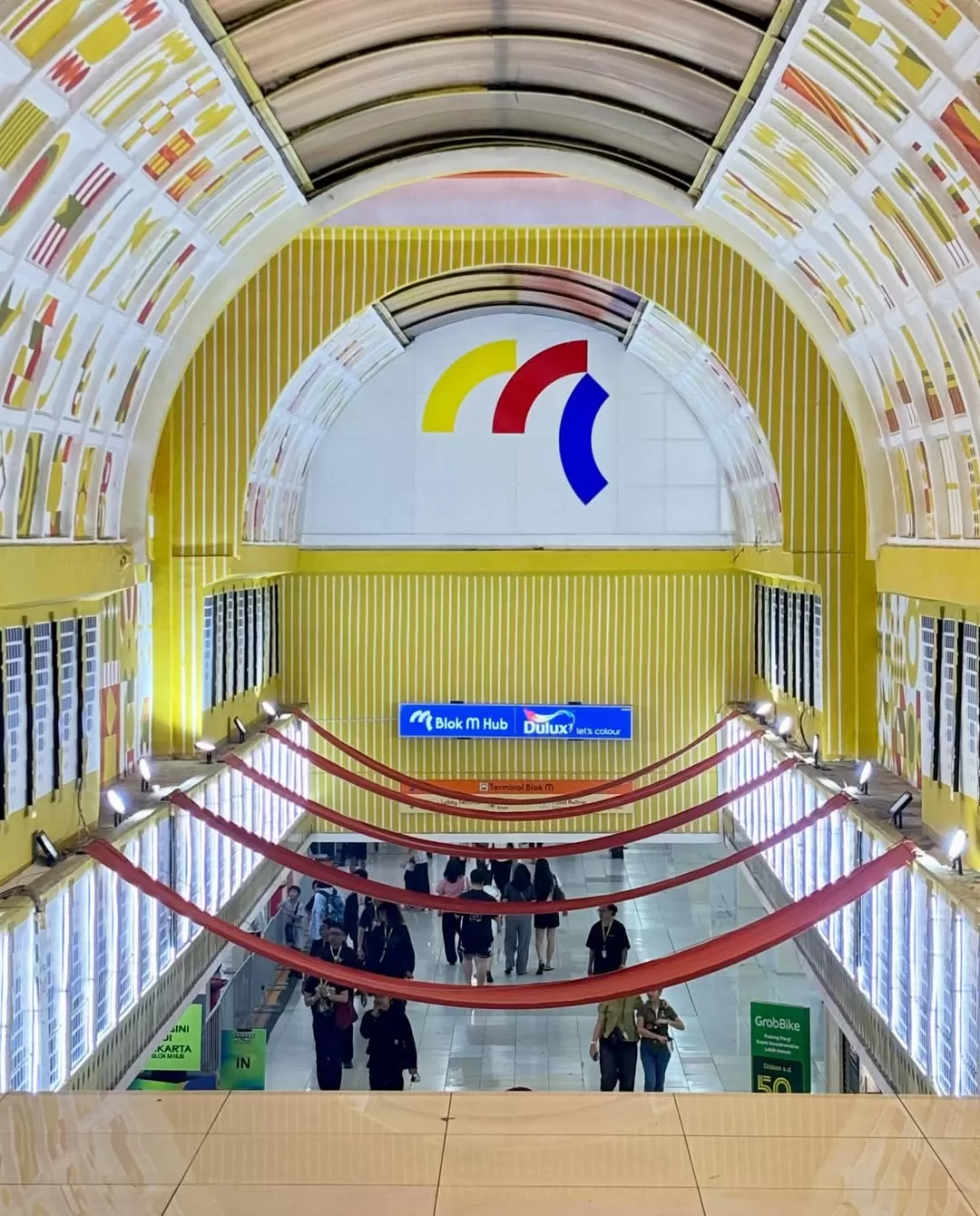 Blok M Hub dengan nuansa baru yang menyegarkan. (Instagram/@doyanneat)