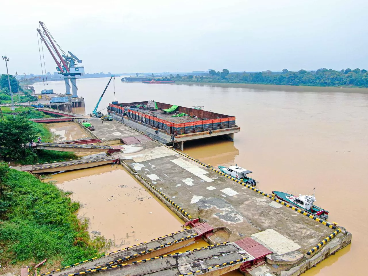 PTP Nonpetikemas Cabang Jambi terus memperkuat perannya dalam mendukung kelancaran arus logistik melalui peningkatan kinerja operasional dan optimalisasi layanan di wilayah Jambi dan sekitarnya. (Dok. PTP Nonpetikemas)
