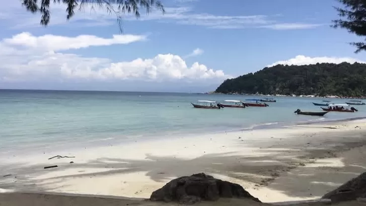 Pantai Tergok, tempat santai dengan suasana tenang dan alami di Bintan.