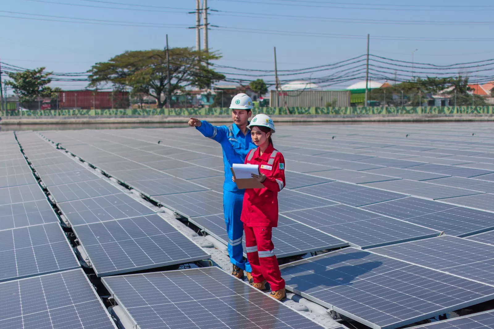 PLN Indonesia Power (PLN IP) mengembangakan Solar PV solution berbasis off-grid sebagai solusi energi bersih di sisi operasional sekaligus membuka peluang monetisasi karbon. (DOK. PLN IP)