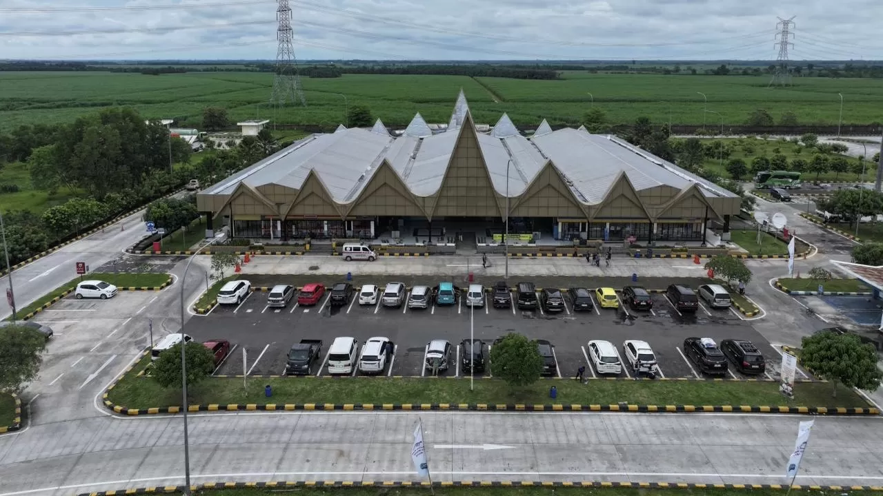 Hutama Karya terus mendorong UMKM naik kelas lewat pengembangan tenant di rest area JTTS.