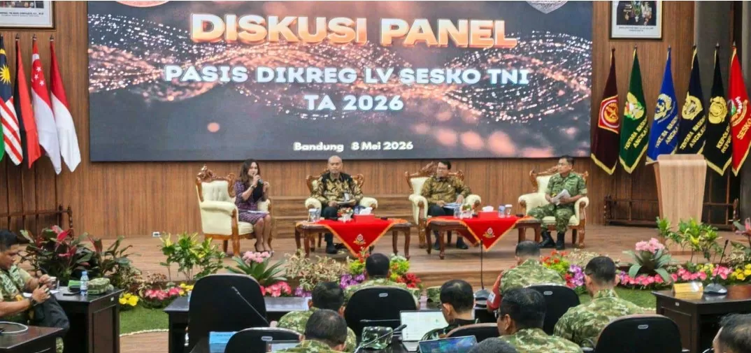 Dirut PT Dahana Hary Irmawan menjadi pembicara di Sesko TNI dan membahas penguatan industri pertahanan nasional di tengah tantangan geopolitik global. (Dok. DAHANA)