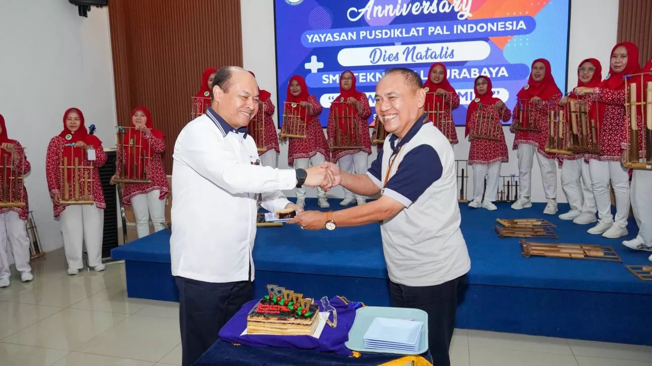 CEO PT PAL Indonesia menghadiri peringatan Hari Ulang Tahun Yayasan Pusdiklat PAL Indonesia dan Dies Natalis ke-25 SMK Teknik PAL Surabaya. (pal.co.id)