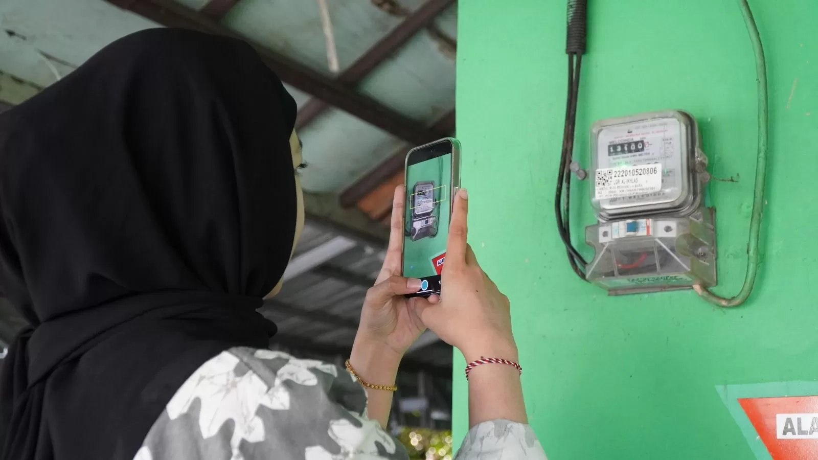 PLN menjelaskan faktor yang memengaruhi tagihan listrik serta cara menghitung pembayaran listrik agar pelanggan bisa lebih hemat dan efisien. (Dok. PLN)