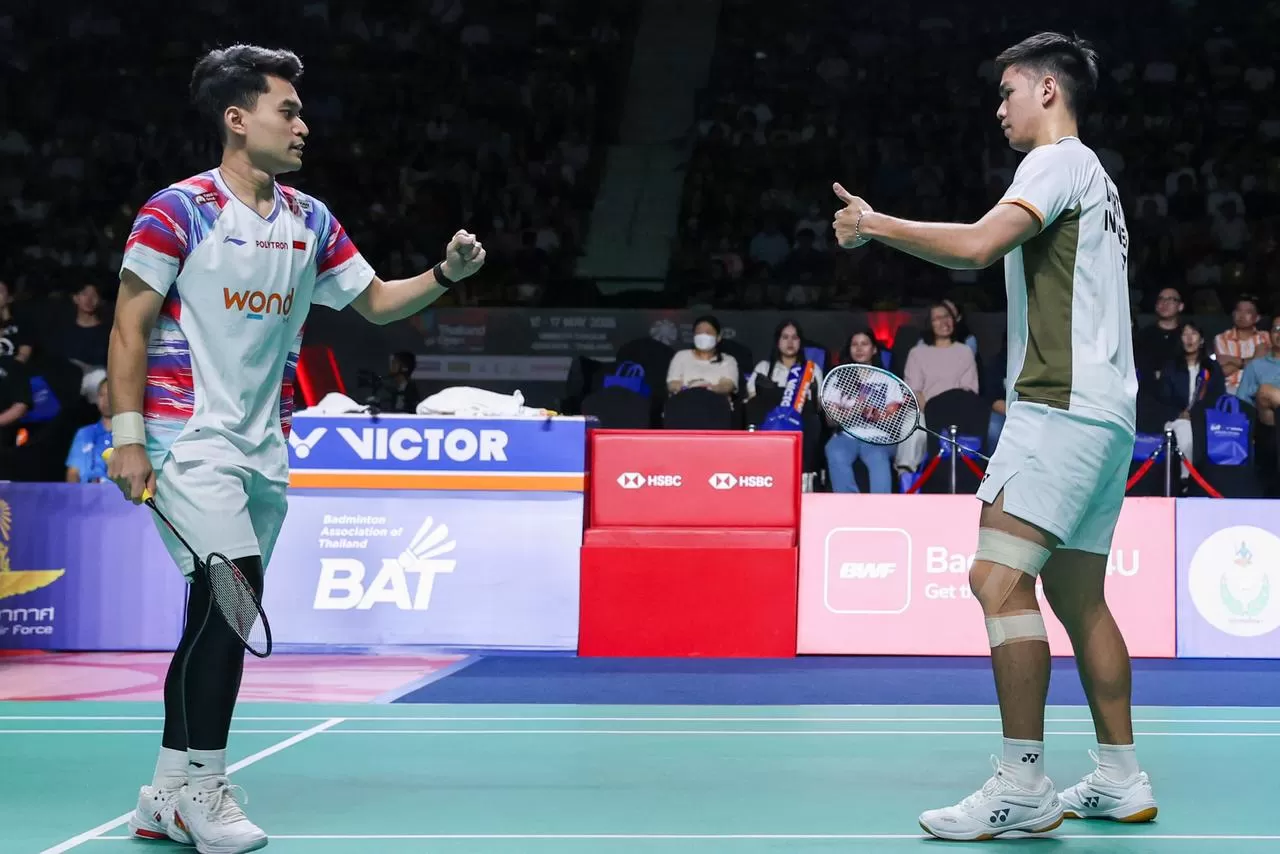 Leo Rolly Carnando/Daniel Marthin menjuarai Thailand Open 2026 setelah menumbangkan pasangan India Satwiksairaj Rankireddy/Chirag Shetty dengan skor 21-12, 25-23 di Bangkok, Minggu (17/5/2026). (DOK. BNI)