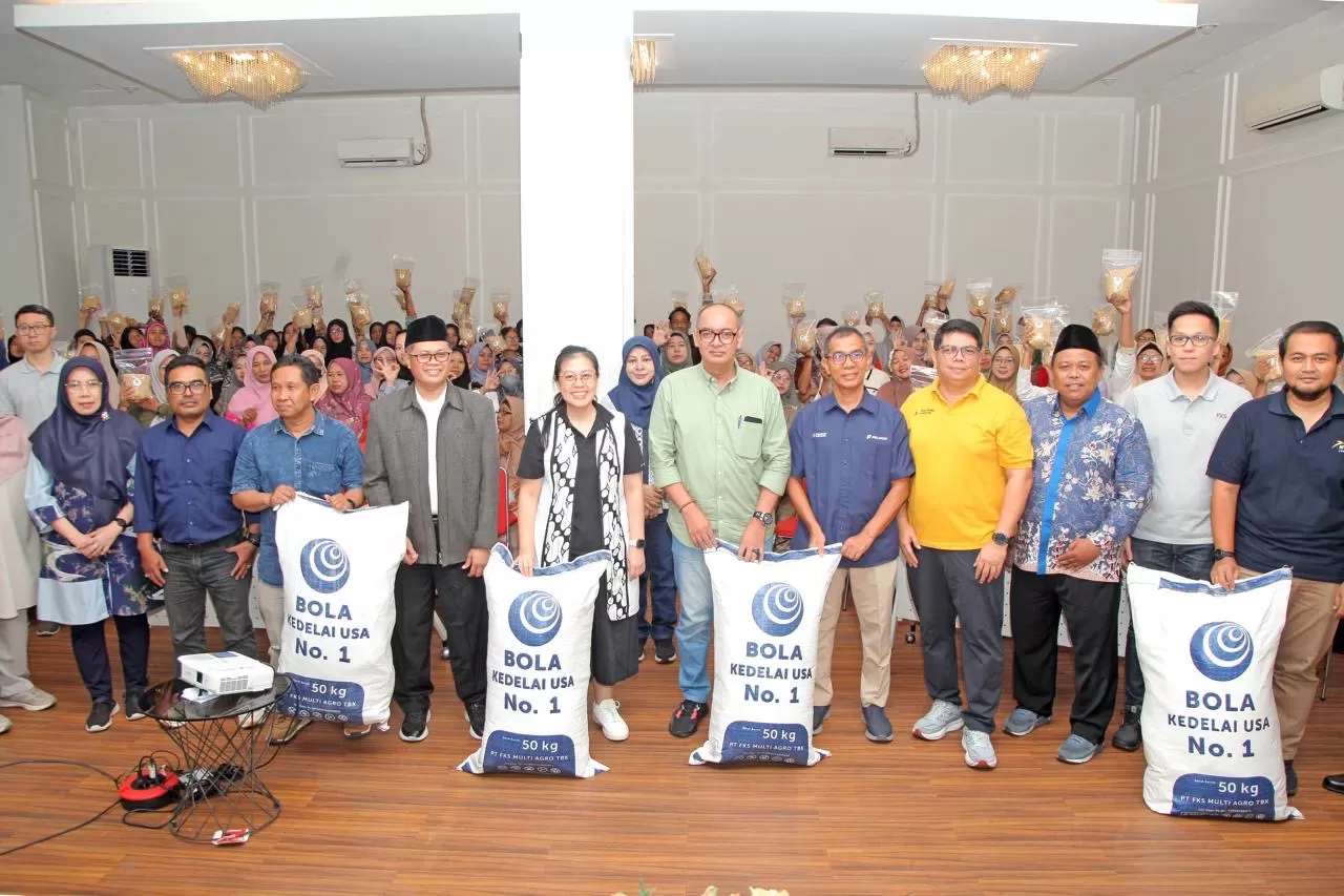 FKS Group dan Pelindo Multi Terminal memperluas pemberdayaan UMKM pangan di Surabaya untuk dorong ekonomi masyarakat. (pelindomultiterminal.co.id)