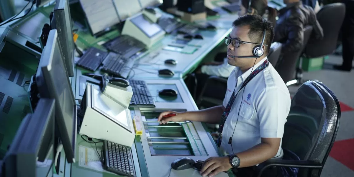 AirNav Indonesia memastikan kesiapan menangani gangguan sinyal navigasi pesawat atau GNSS RFI melalui prosedur standar keselamatan ICAO. (Dok. AirNav Indonesia)