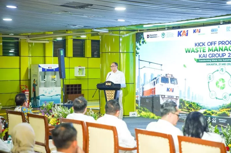 KAI Group meluncurkan program Waste Management Terintegrasi yang dimulai di Hall Stasiun Gambir, Jakarta pada Kamis, (21/5/2026).  (DOK. KAI)