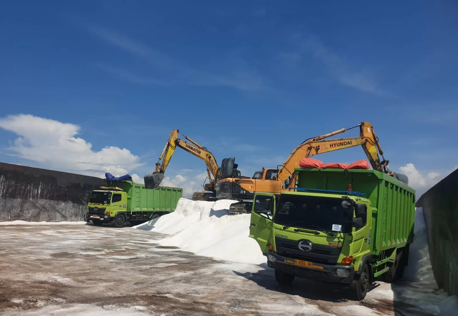 PTP Nonpetikemas Cirebon bongkar 14.983 ton garam impor asal Australia, perkuat logistik nasional sekaligus pengendalian lingkungan. (Dok. PTP Nonpetikemas)