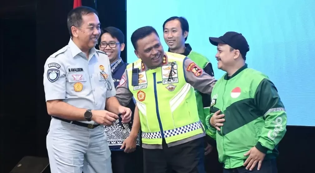 Jasa Raharja menggandeng komunitas pengemudi online dan konvensional untuk memperkuat budaya keselamatan melalui fitur Lapor Laka JRKu.  &nbsp; (Dok. Jasa Raharja)