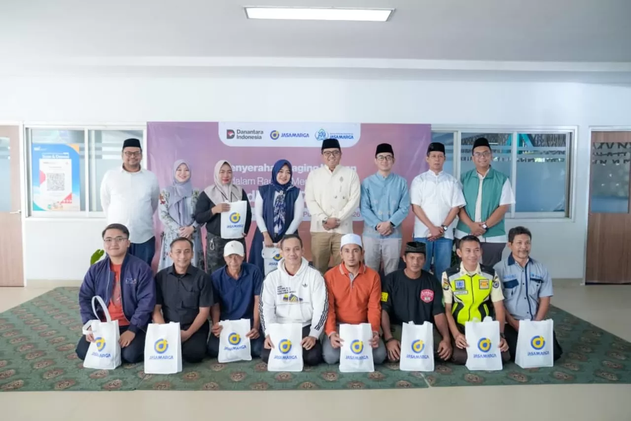 Iduladha 1447 H, Jasa Marga Group menyalurkan 318 hewan kurban kepada masyarakat di berbagai wilayah operasional perusahaan. (jasamarga.com)