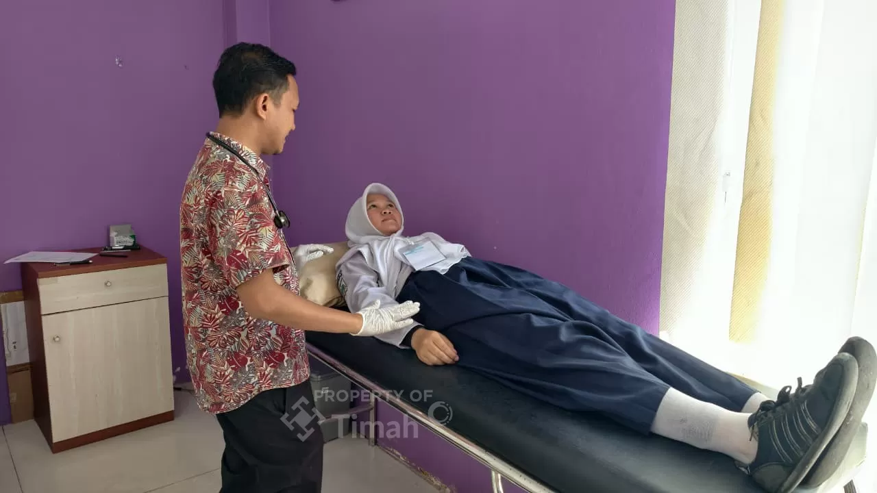 Seleksi Program Kelas Beasiswa PT TIMAH 2026/2027 memasuki tahap tes kesehatan. Sebanyak 36 peserta ikut pemeriksaan di tiga wilayah operasional. (Dok. PT Timah)