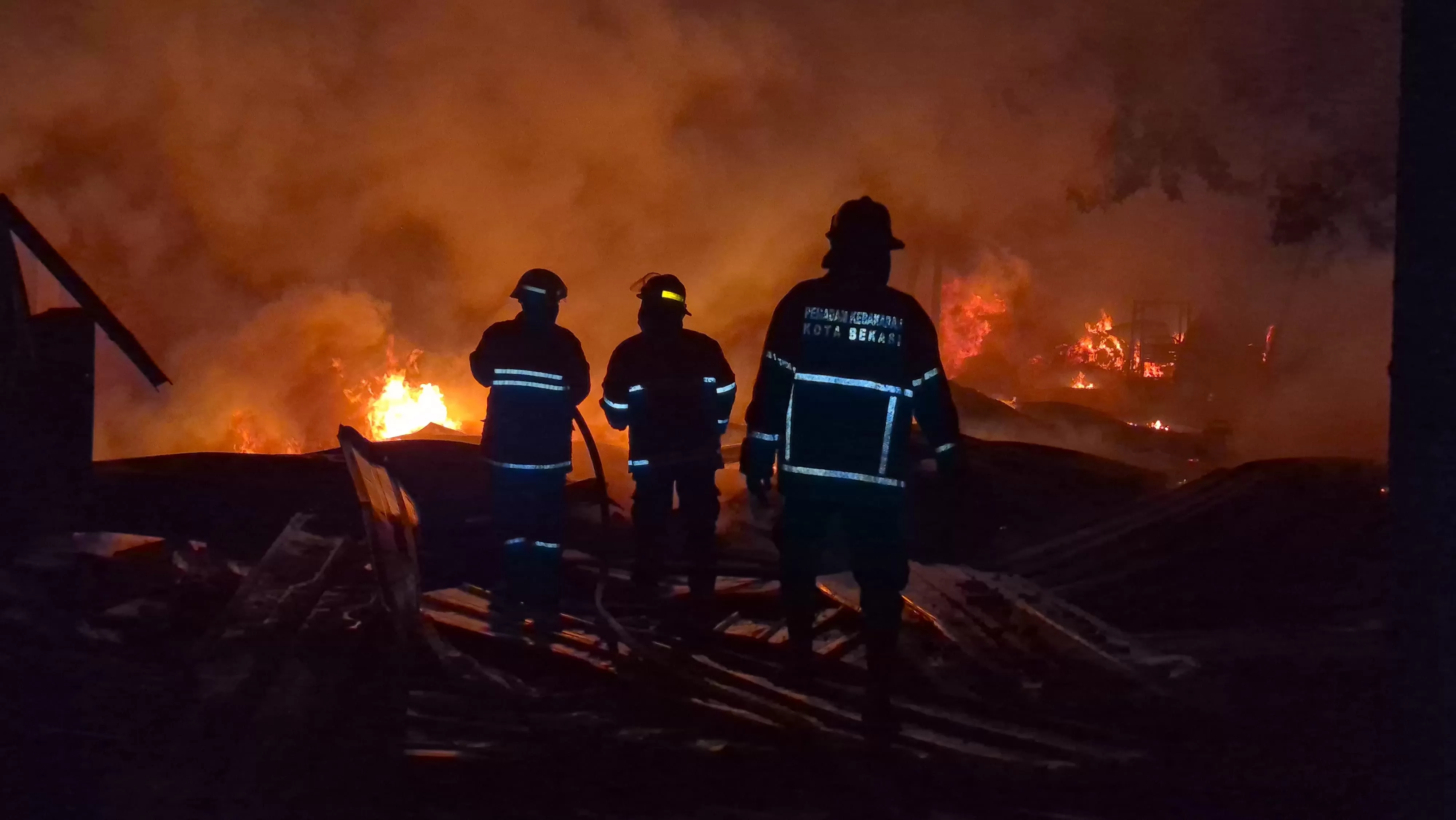 Korban Tewas Kebakaran SPBE Cimuning Bertambah Jadi 2 Orang - Pojok Bekasi