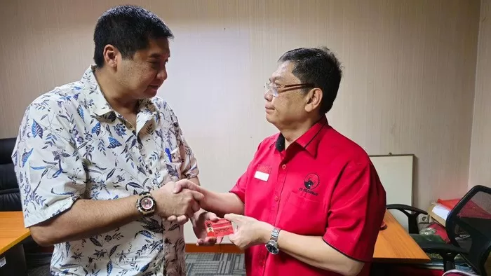 Mundur Dari PDIP, Ini Profil Lengkap Maruarar Sirait - Paradigma