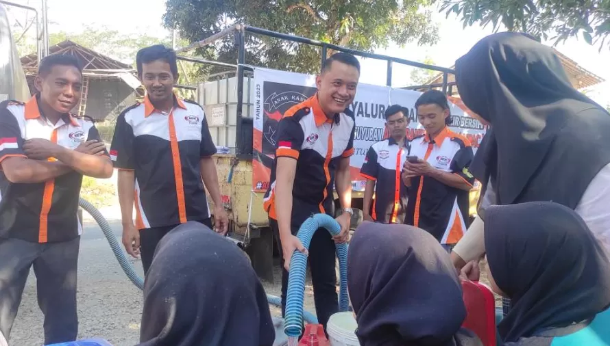 Paguyuban Arpac Salurkan Ratusan Ribu Liter Air Bersih Untuk Warga ...