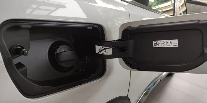 Astra Peugeot menyambut positif kehadiran bahan bakar terbaru, E5 di Indonesia.