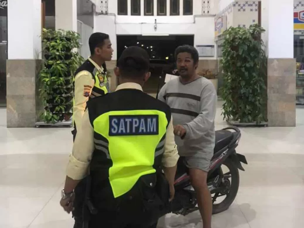 Viral Pemotor Masuk Stasiun Tugu, Ternyata Ini yang Terjadi Sebenarnya -  Krjogja