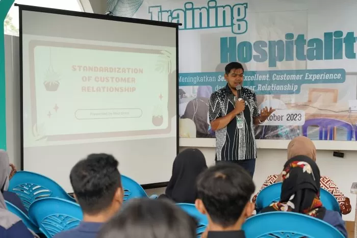 Aprililnandar, COO Ubu Villa Indonesia saat memberi sambutan (Istimewa)