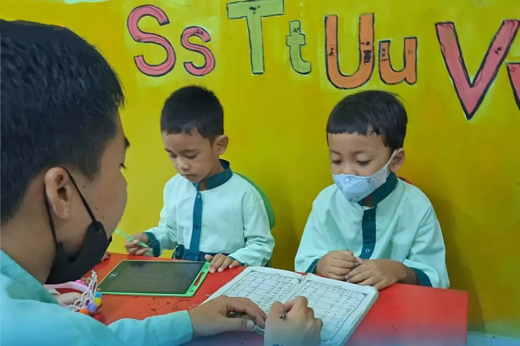 proses pendidikan anak (istimewa)