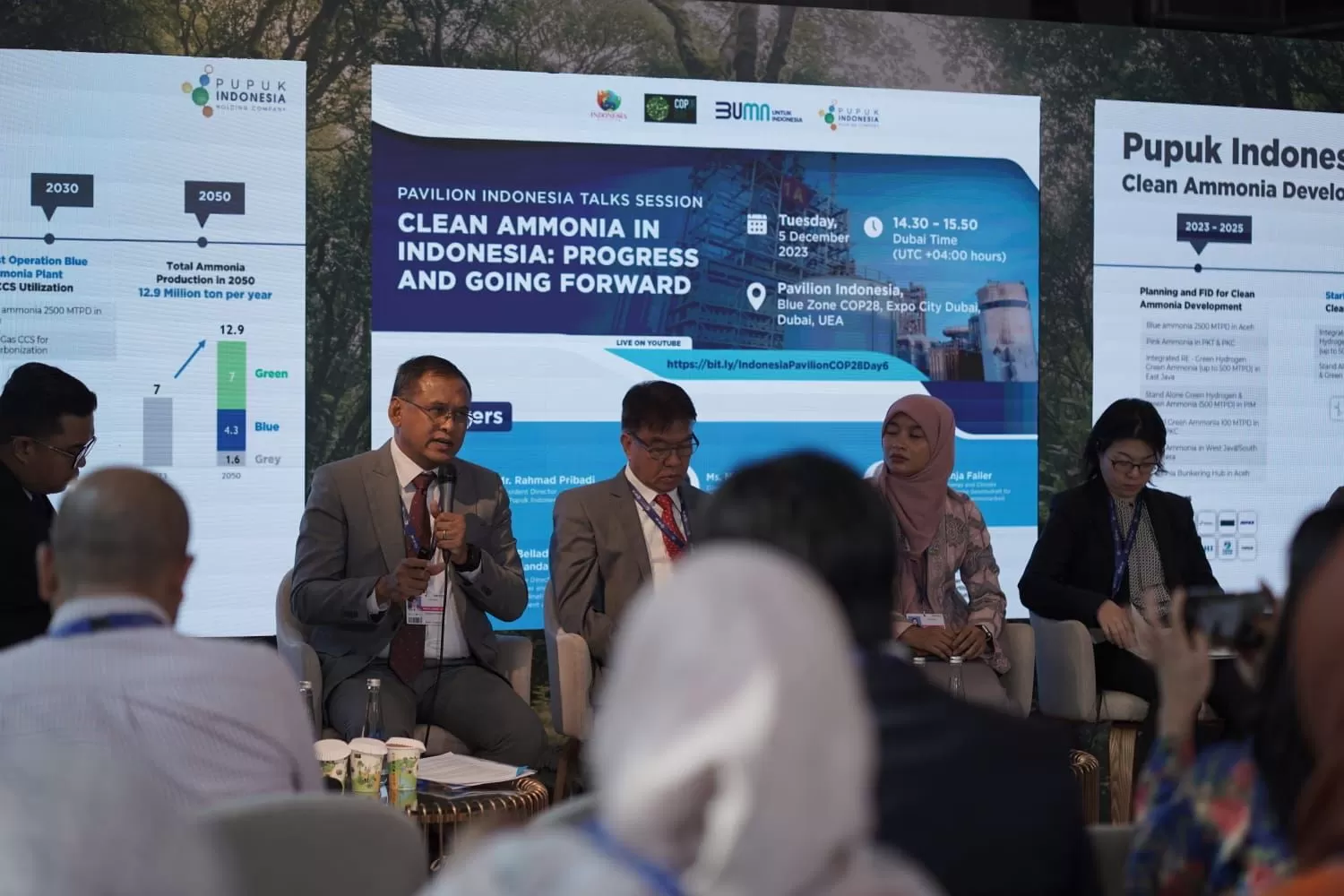 Rahmad pada sesi diskusi dengan tema Clean Ammonia di Pavilion Indonesia, Dubai.&nbsp;KR-Istimewa
