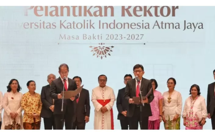 suasana pelantikan rektor Universitas Atma Jaya Jakarta (istimewa)