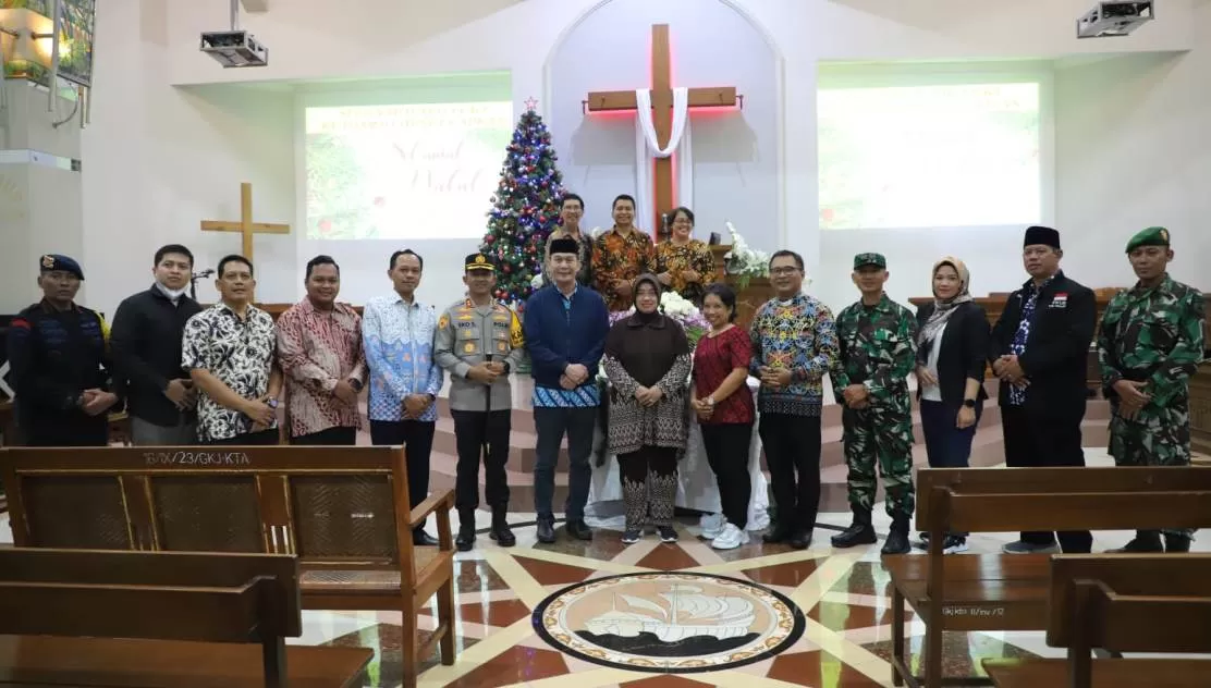 Bupati Purworejo Hj Yuli Hastuti SH, Forkopimda  dan pejabat terkait saat melakukan monitoring Nataru (Istimewa)