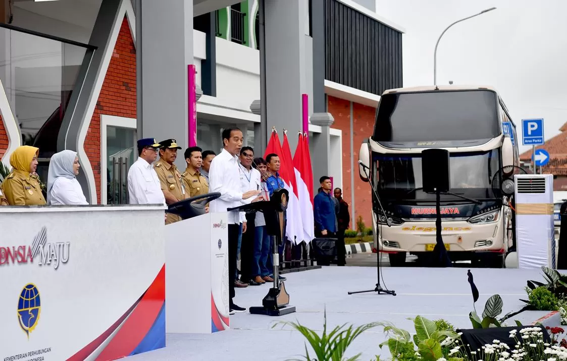 Presiden Jokowi resmikan Terminal Bus Tipe A Purworejo (Foto: Hendri Utomo)