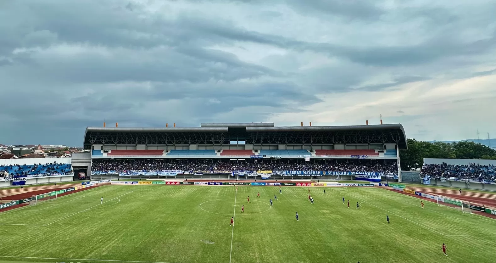 Mandala Krida saat PSIM menjamu Semen Padang  (Istimewa)