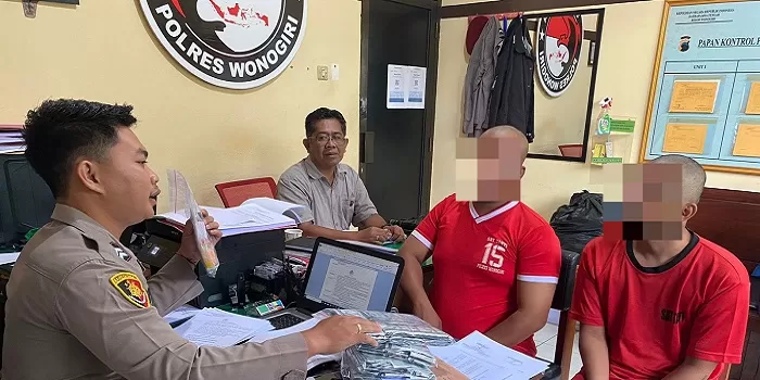 Kedua tersangka tengah menjalani pemeriksaan di Polres Wonogiri. (Istimewa)  