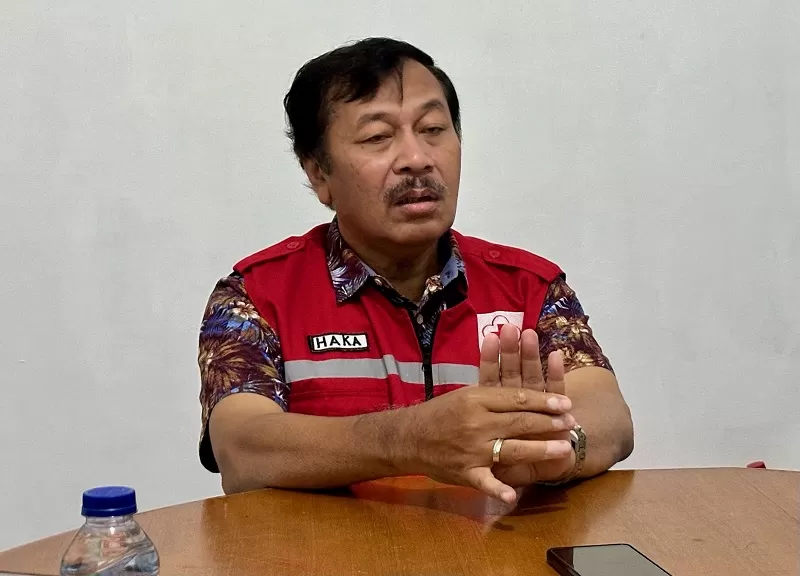   Haka Astana saat memberikan keterangan pada media (Harminanto)