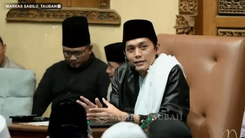 Gus Iqdam Jelaskan Penyebab Ibadah Kita Di Bulan Ramadhan Terasa Berat ...