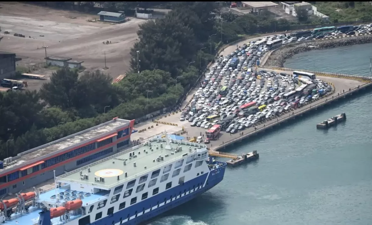 Suasana arus mudik di Pelabuhan Bakauheni, Lampung Selatan, tahun lalu.  (istimewa)