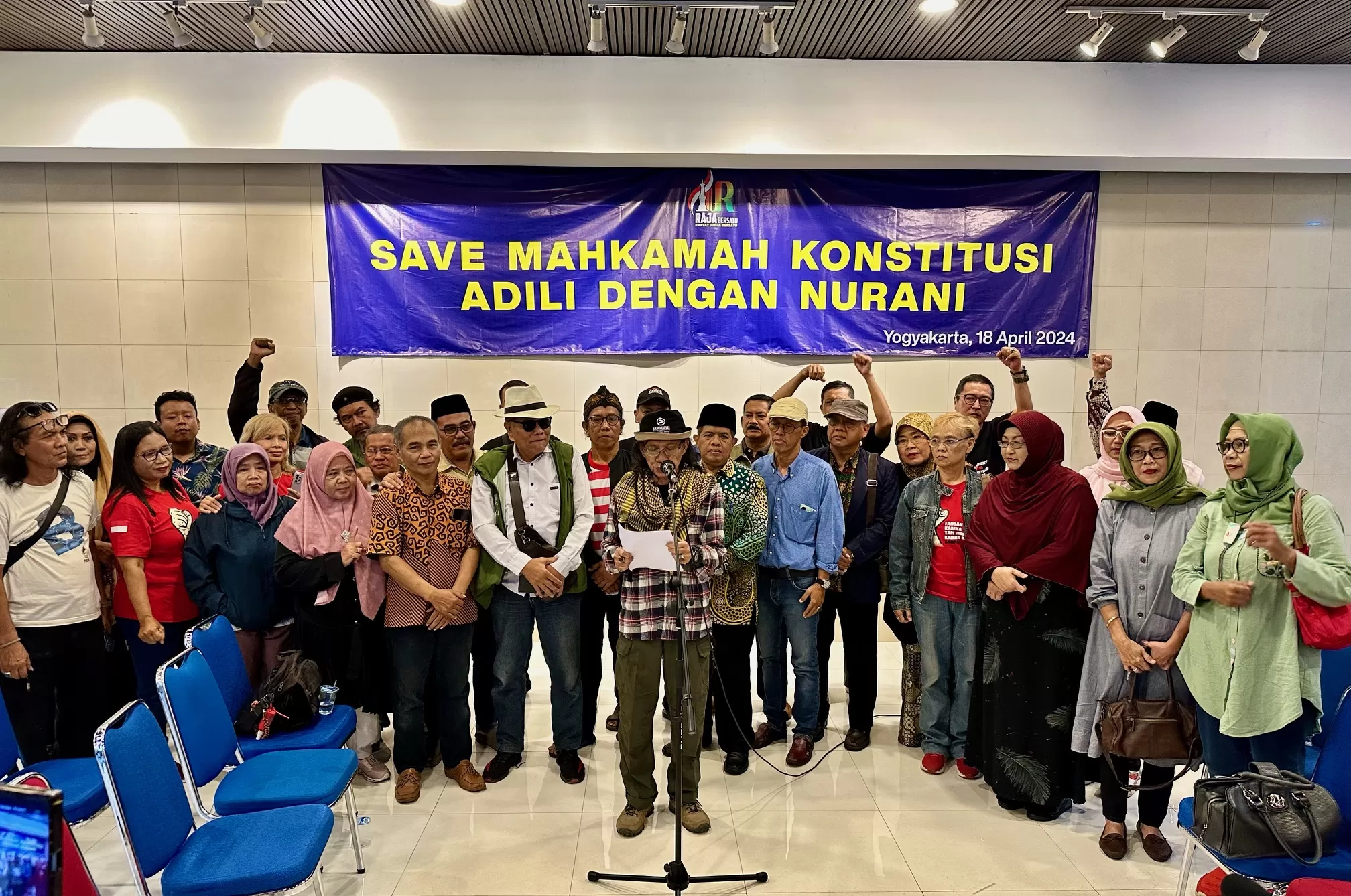 Raja Bersatu saat ungkap pernyataan sikap (foto: Harminanto)