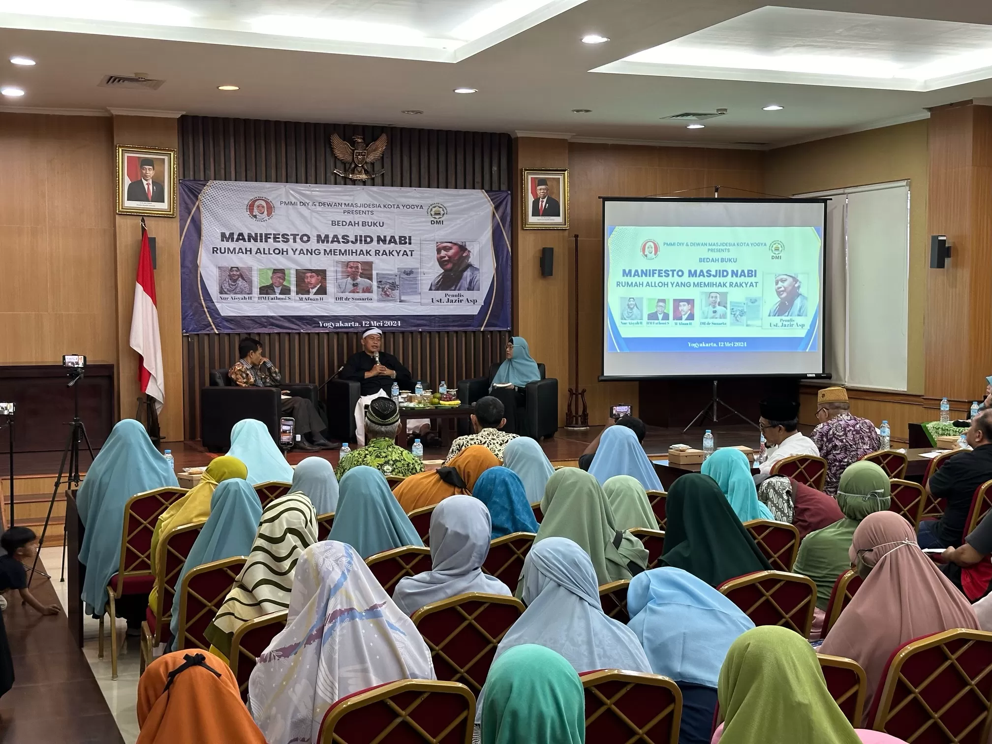 Suasana bedah buku di DPD RI DIY (Harminanto)