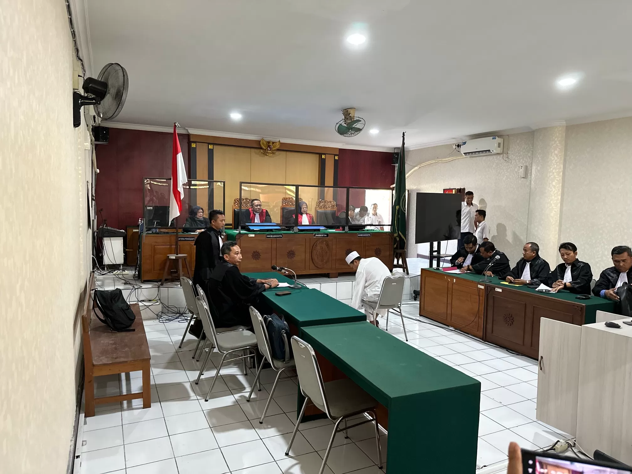 Suasana sidang putusan kasus PMI Kota Yogya (foto: Harminanto) 