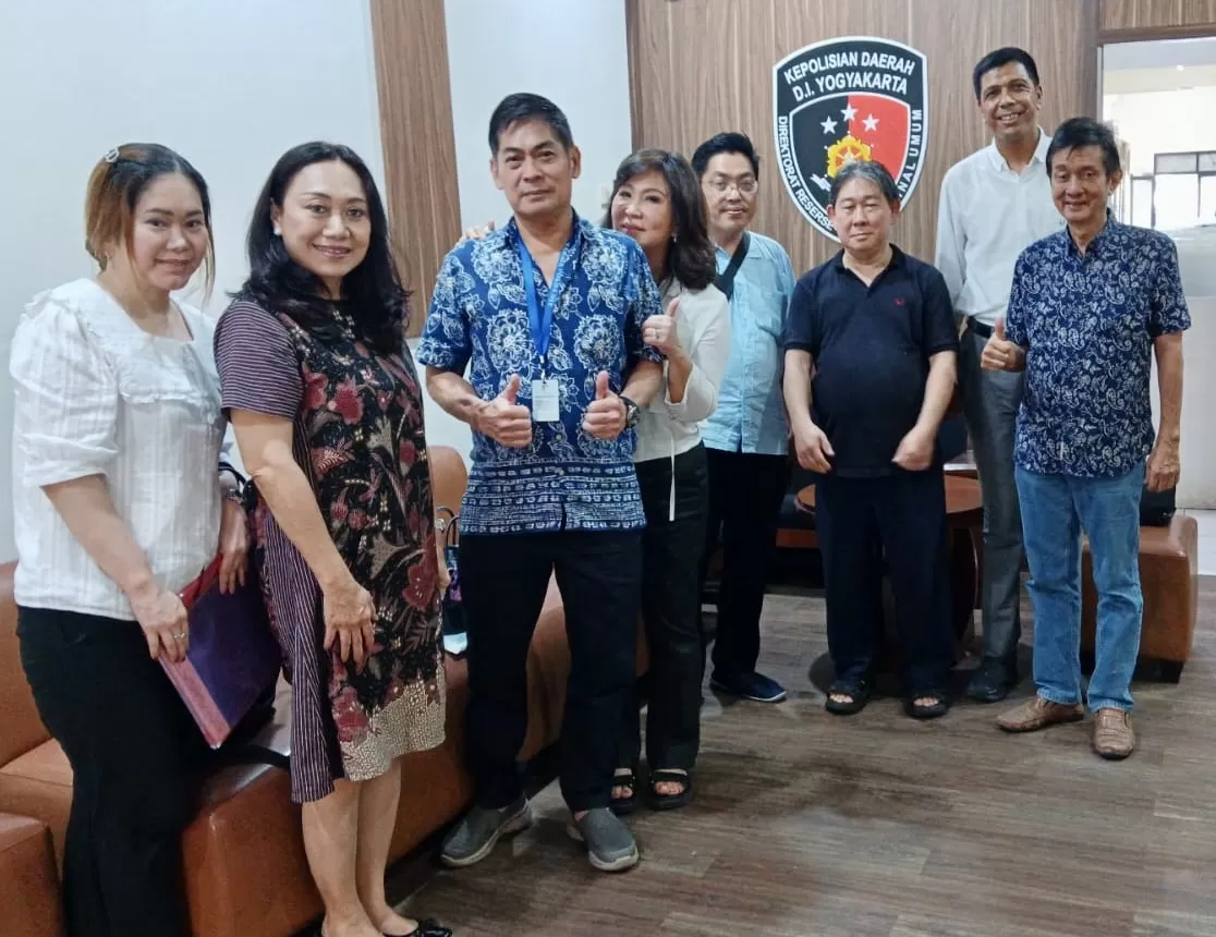 Para korban saat berada di kantor polisi (Istimewa)