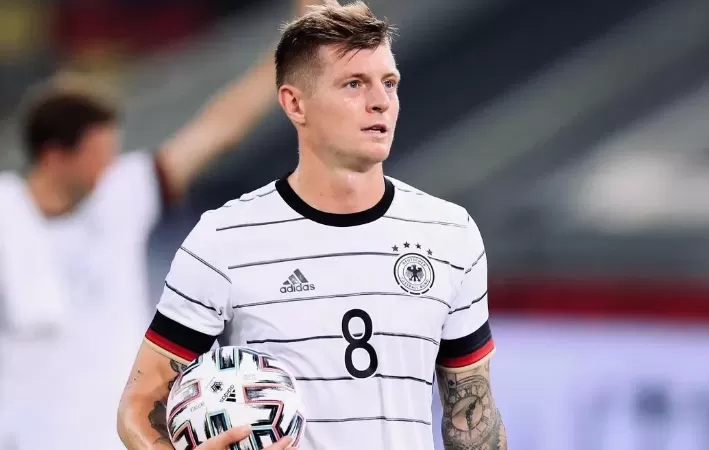 Toni Kroos (instagram @ToniKross)